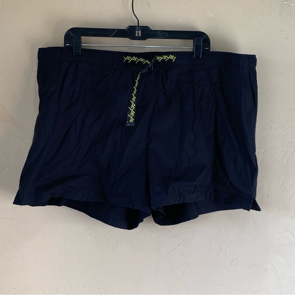 Women’s NWT The North Face Black Class V Belted Shorts Sz XXXL FlashDry